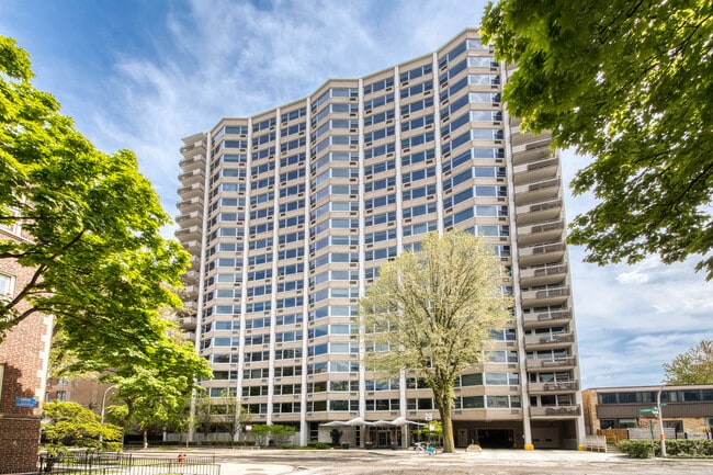 Photo - 555 W Cornelia Ave Condo Unit 1712