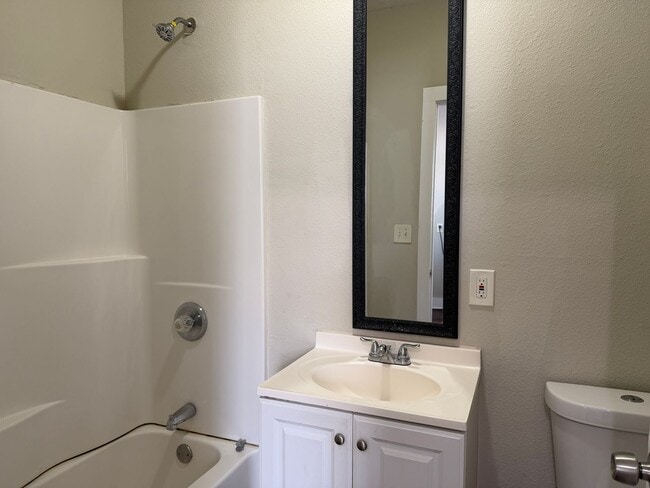 Photo - 1931 Cincinnati Ave Unit 2