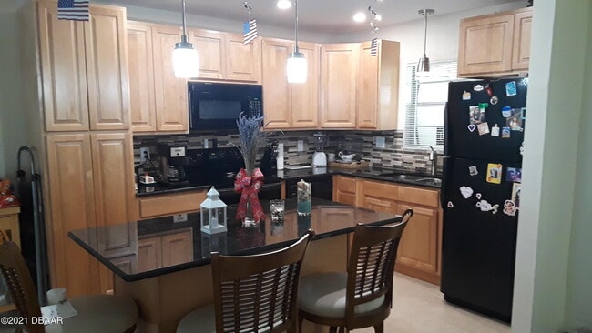 Photo - 1204 Harbour Point Dr