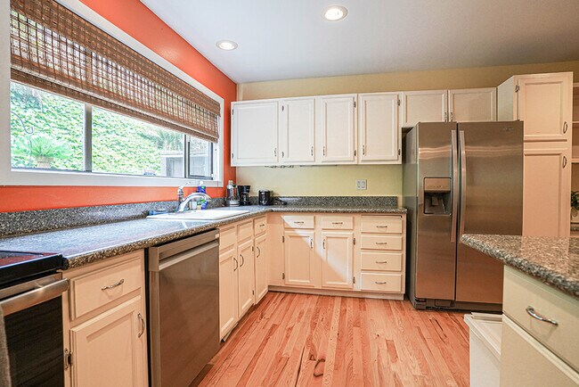 Photo - 1621 107th Ave SE