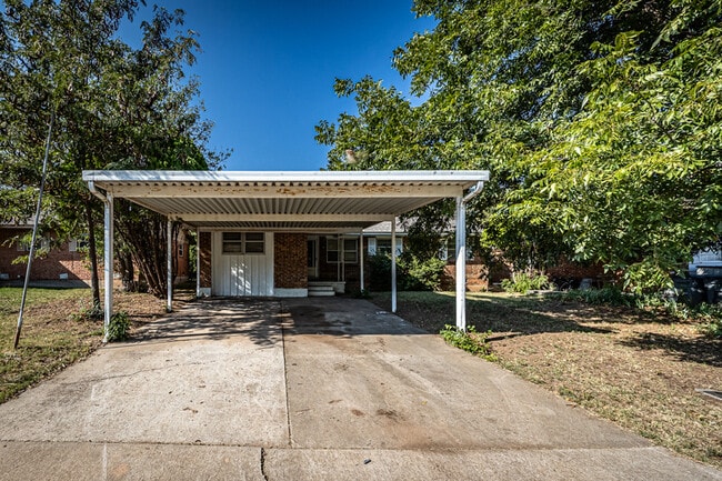 Building Photo - 341 NW 62nd St Rental