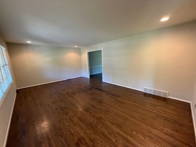 Photo - 3/2 House in Woodfin Estates $1,795