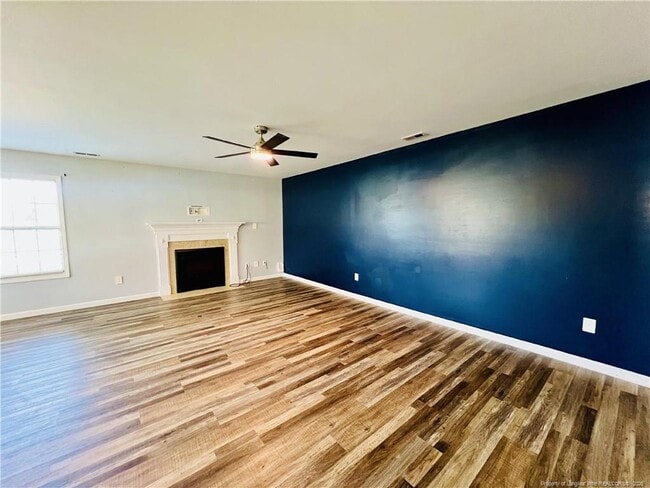 Photo - 641 Hogart St