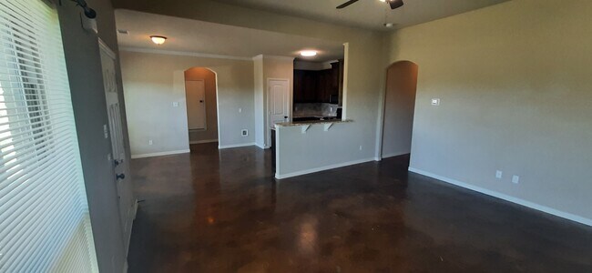 Photo - 119 Crossfire Ct