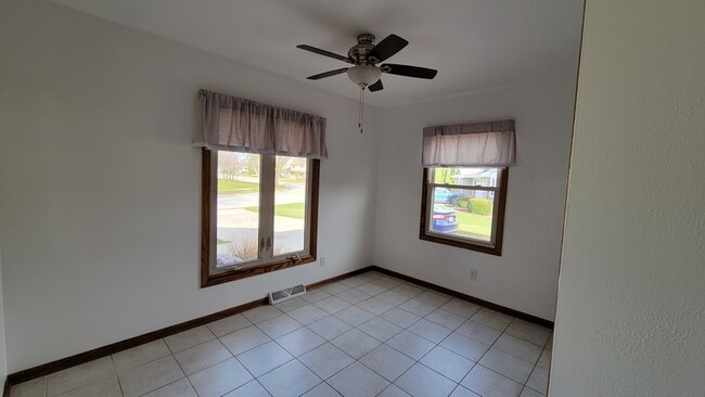 Photo - 8233 Imperial Dr