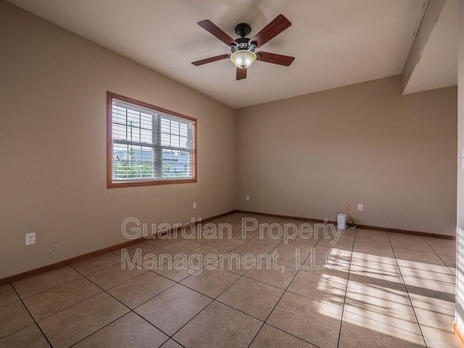 Photo - 506 N Buchanan St