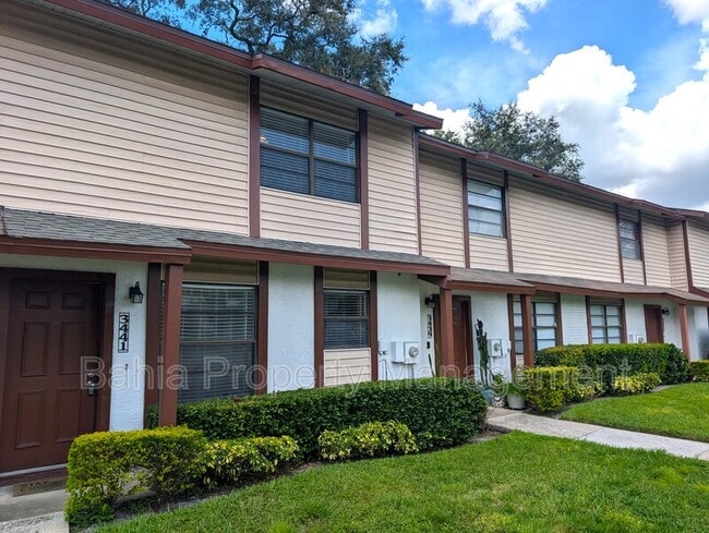 3441 Oak Trail Ct