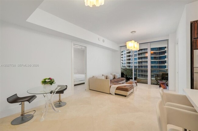 50 South Pointe Dr Unit 903