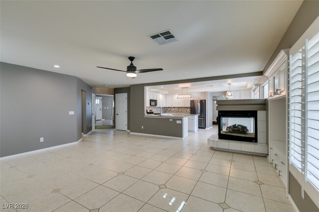 Photo - 685 Lynmar Ct