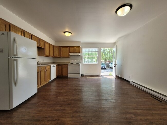 1101-1113 Geneva Rd