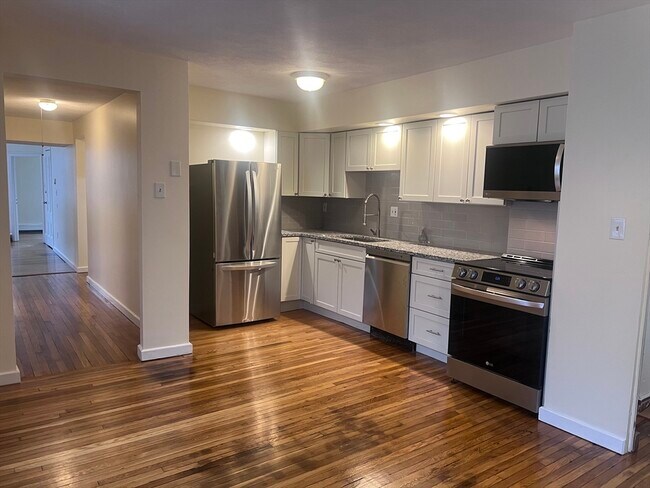 Photo - 367 Broadway Unit 3