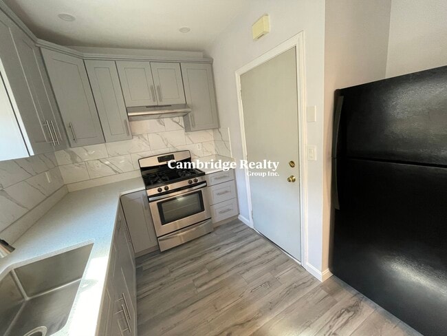 Photo - 73 Marshall St Unit #2