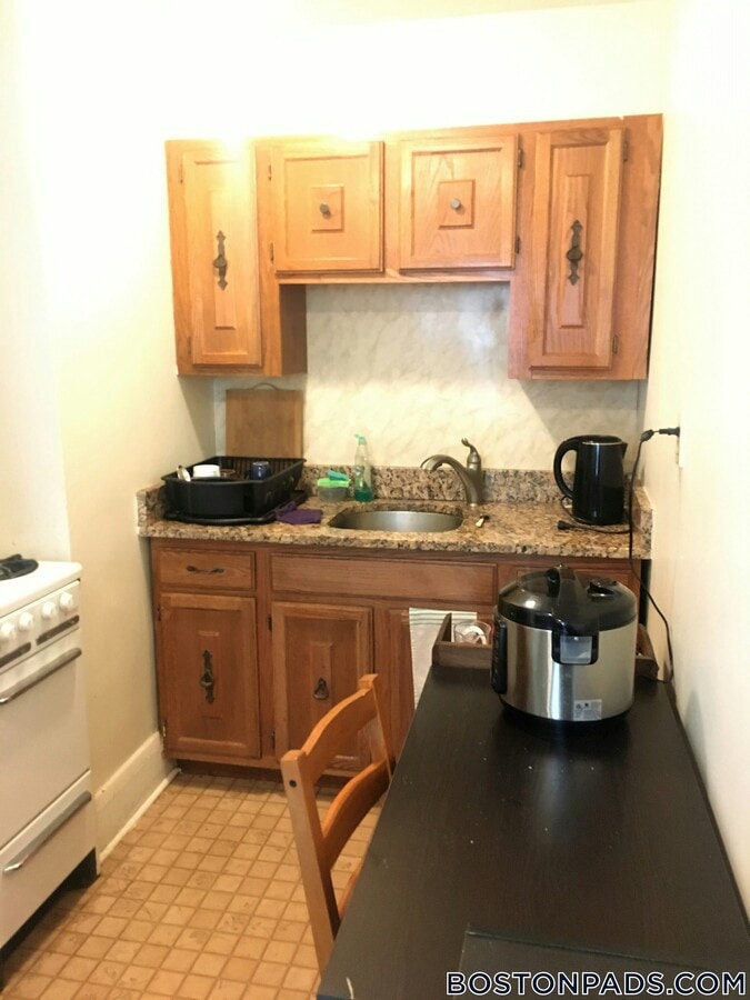 Photo - 349 Pleasant St Unidad C-7