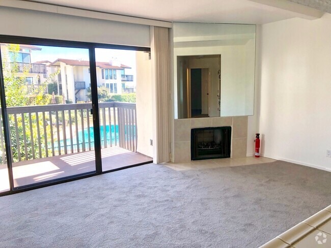 Building Photo - 3375 Foothill Rd Unit #822 Rental