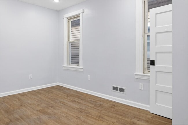 Photo - 12 E 49th St Unidad 2