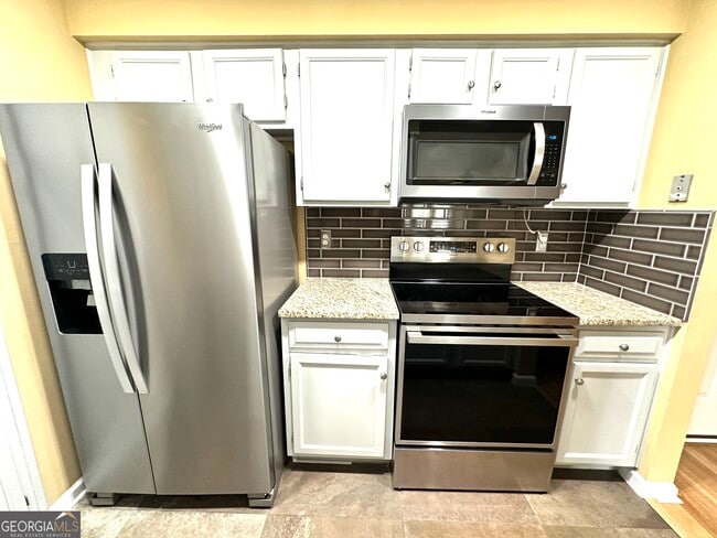 Photo - 24113 Plantation Dr NE Unidad # 113 Rental