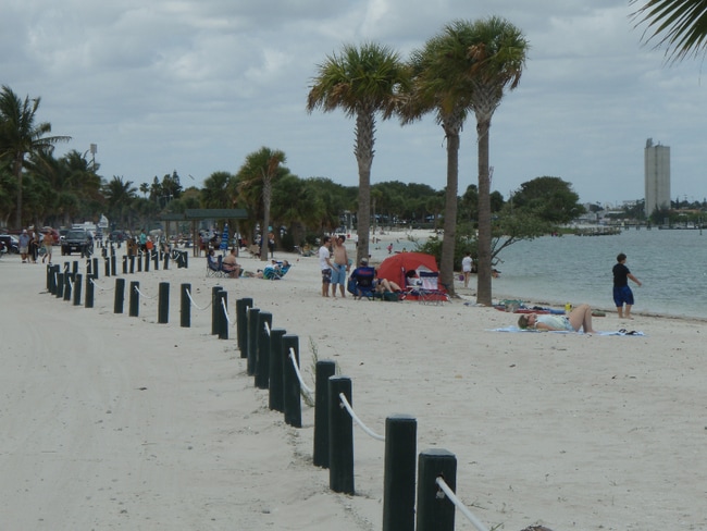 Photo - S. Hutchinson Is