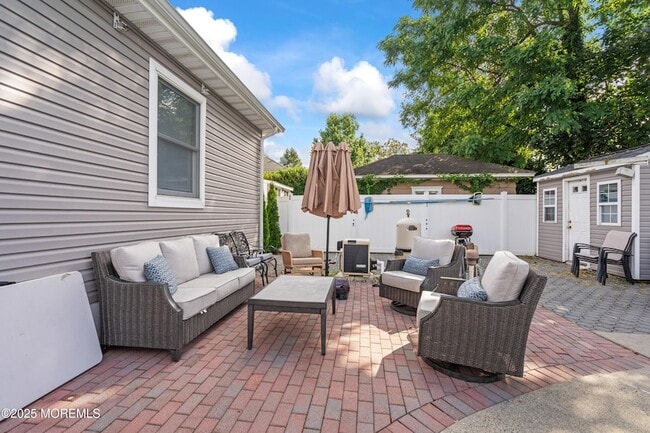 Photo - 7 Linden Ave