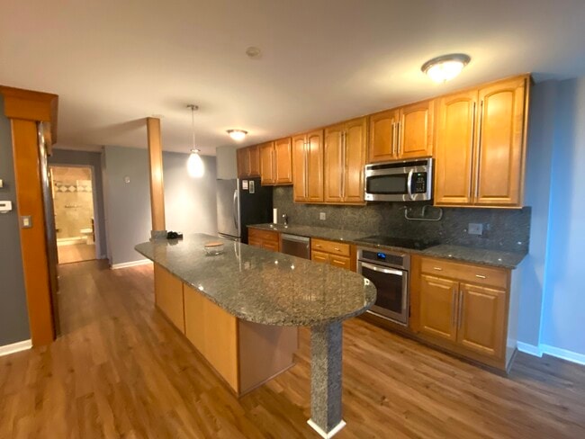 Photo - 5820 Oakwood Dr Unit 5B