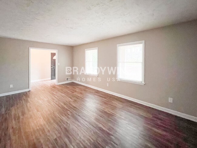 Photo - 1481 Smokehouse Ln