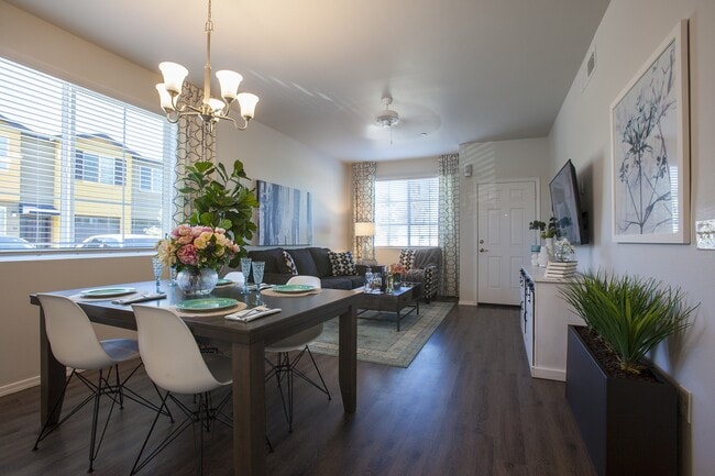 Photo - San Mateo Townhomes