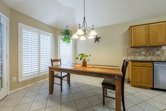 Dining Room - 1920 Rose Ct