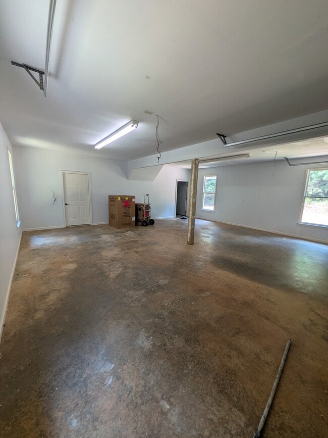Photo - 580 Northridge Rd
