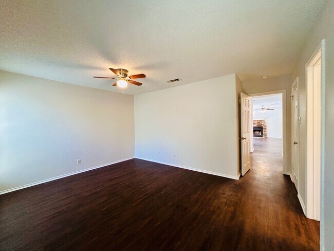 Photo - 9303 Kempler Dr Unit B