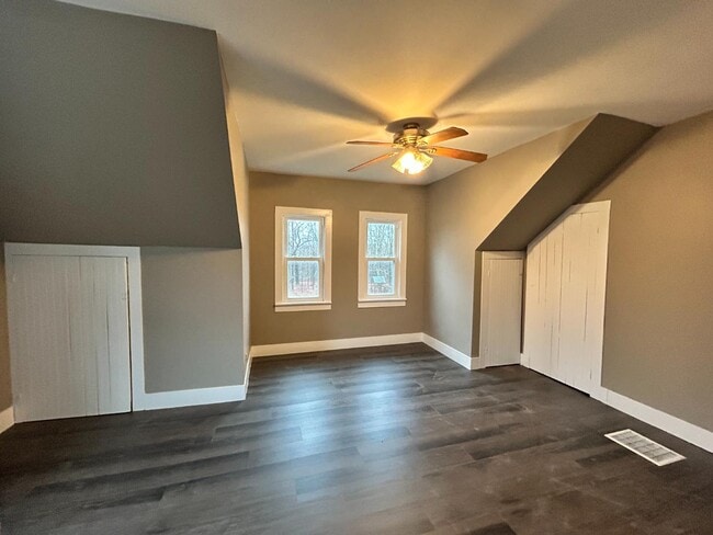 Photo - 121 Hardytown Rd