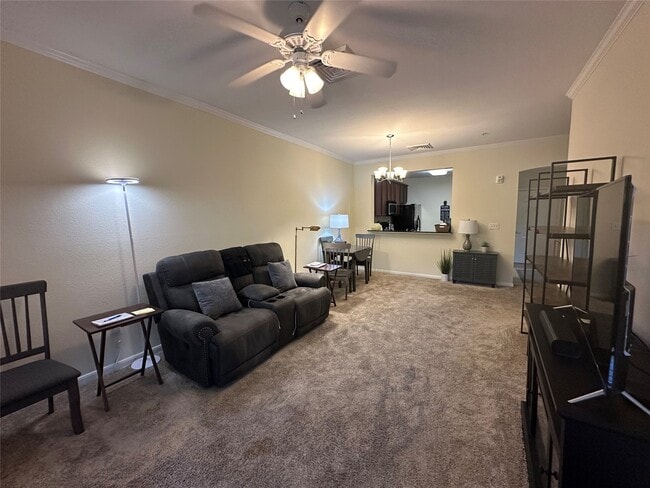Photo - 2815 Kings Crossing Dr Unidad 308