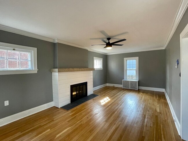 Photo - Single Family House 4-Bedroom, 2-Bath For ...