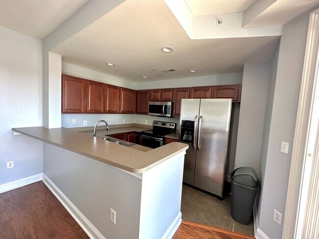 Photo - Upscale 2 bedroom/2 bathroom Condo in uptown Charlotte, Short Walk to Bank Of America Stadium Unit 415