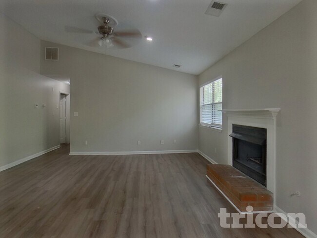 Photo - 80 Ridgewood Trail