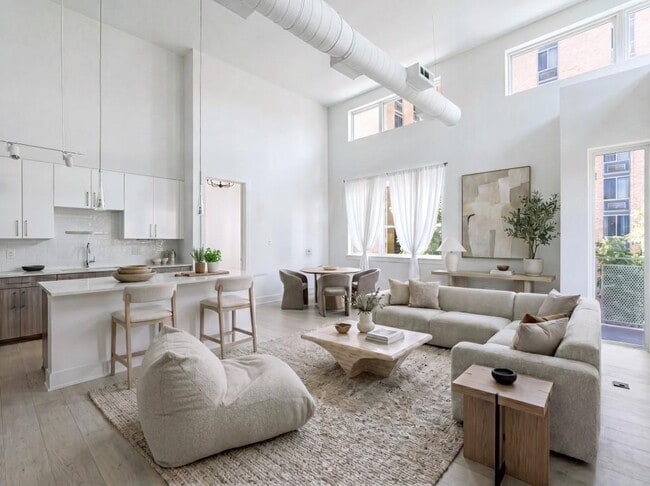 Photo - 775 Juniper St NE Unit 619