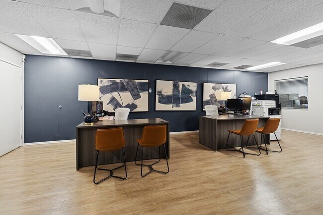 Canyon Rim Apartments
