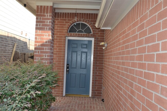 Photo - 19354 Caledonia Dr