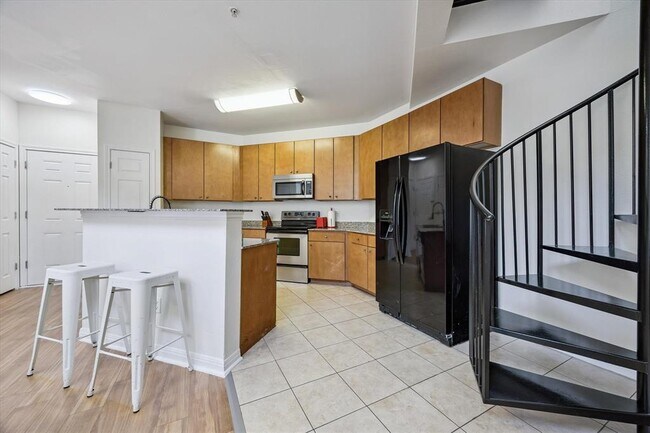Photo - 2502 Leon St Unit 501