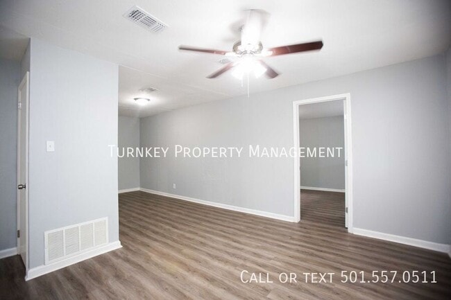 Photo - 720 Graham Ave