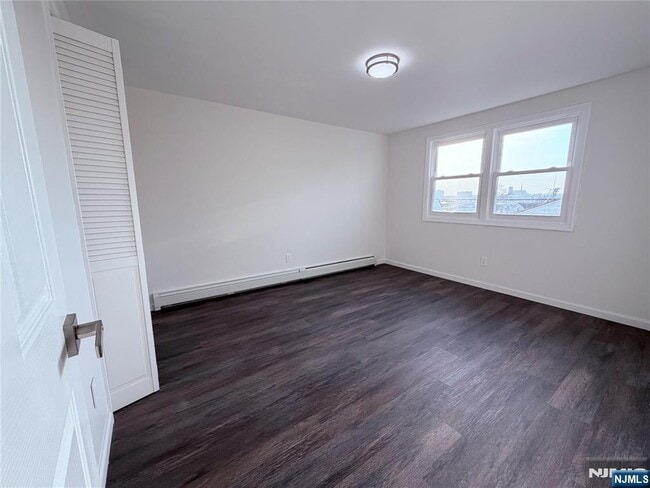 Photo - 31 Chestnut St