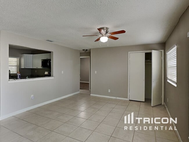 Photo - 10002 N 24th St