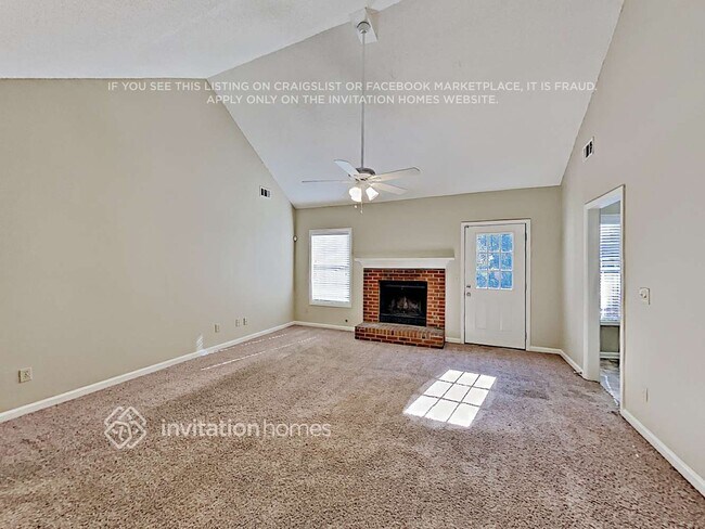 Photo - 2875 Cove Crossing Dr