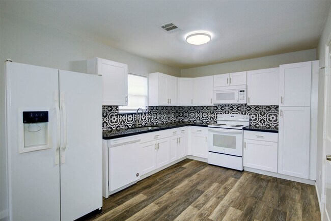 Photo - 8627 Wileyvale Rd