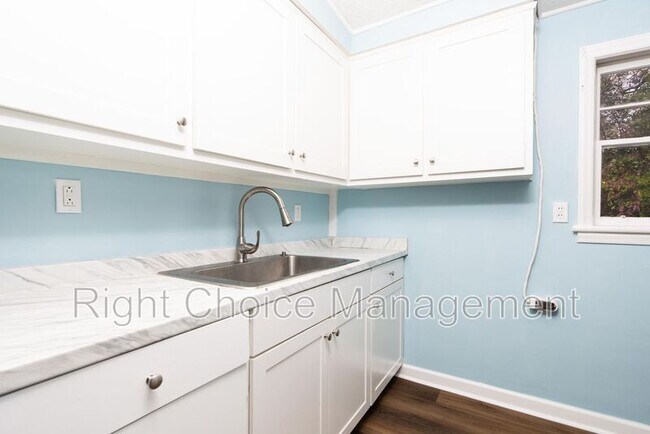 Photo - 5847 Forrest Rd