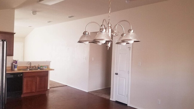 Photo - 6706 84th St