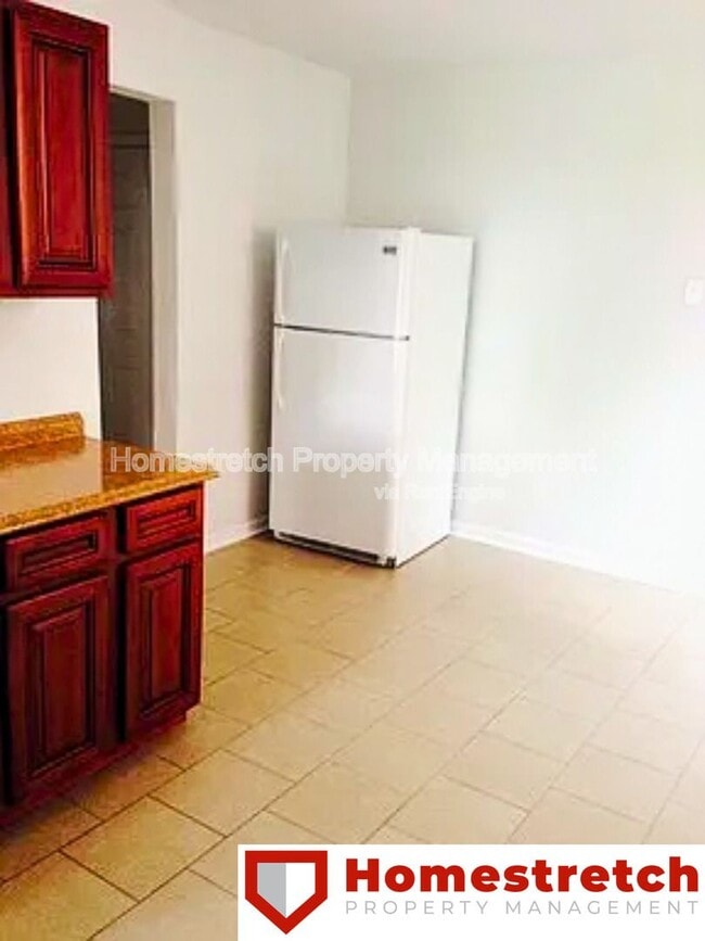 Photo - 3114 Mt Pleasant St