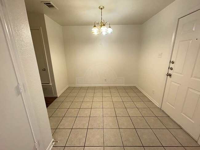 Photo - 1303 Cinch Dr
