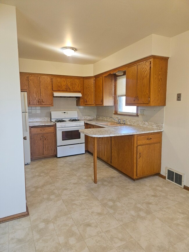 Photo - 12126 W Bluemound Rd Unit 8