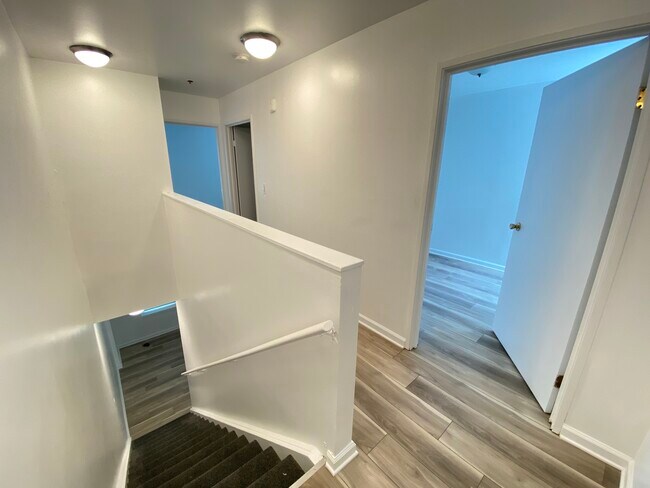 Photo - 4048 Ogden St Unidad B