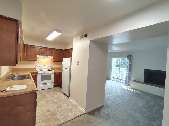 Building Photo - 600 Reusens Rd Rental