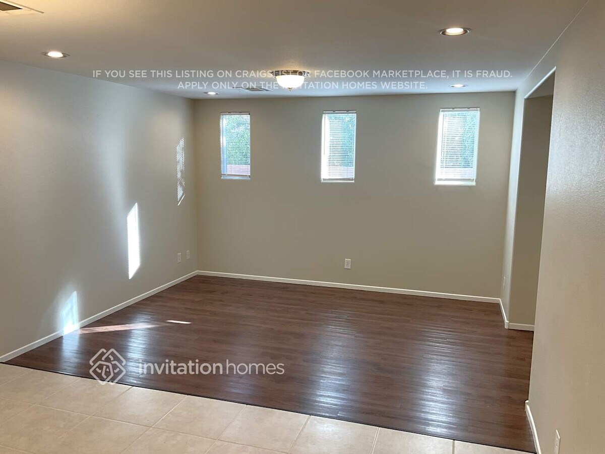 Photo - 10619 Gibbous Moon Dr